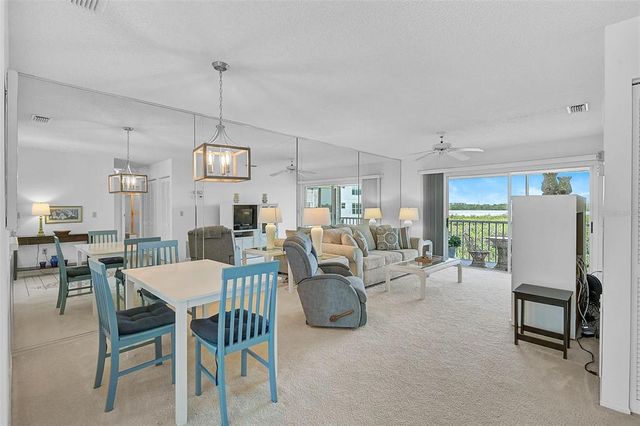 939 SANDPIPER CIRCLE, Bradenton, FL 34209