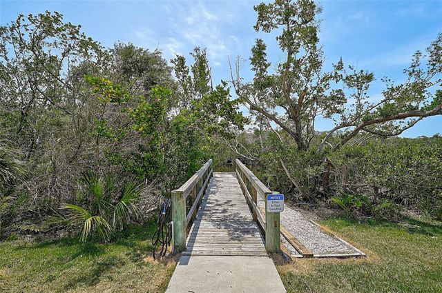 939 SANDPIPER CIRCLE, Bradenton, FL 34209