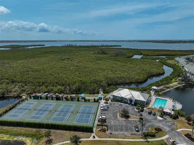 939 SANDPIPER CIRCLE, Bradenton, FL 34209
