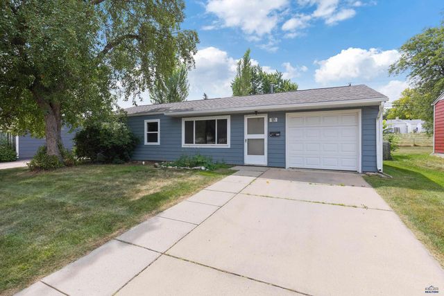 121 E FAIRMONT BLVD, Rapid City, SD 57701