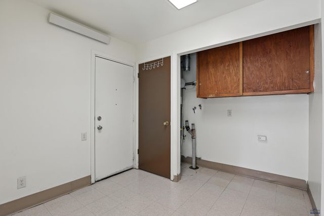 121 E FAIRMONT BLVD, Rapid City, SD 57701