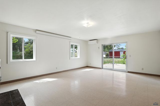 121 E FAIRMONT BLVD, Rapid City, SD 57701