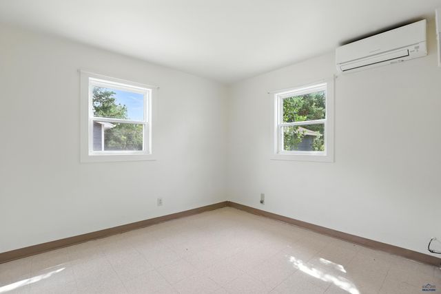 121 E FAIRMONT BLVD, Rapid City, SD 57701