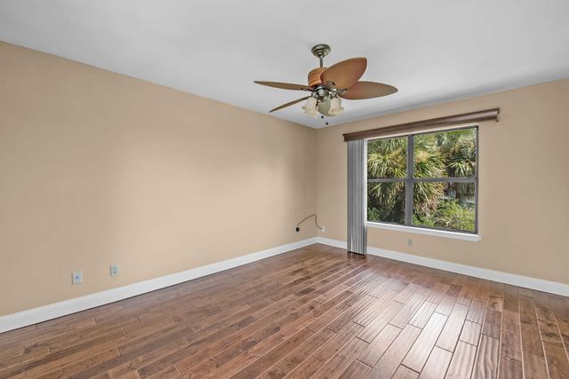 757 Seahorse Avenue, Fort Walton Beach, FL 32548