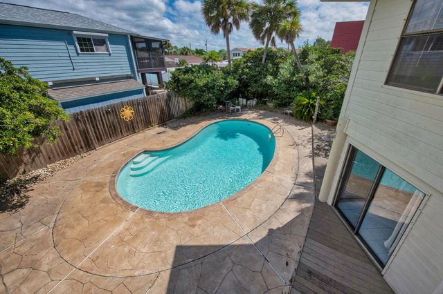 757 Seahorse Avenue, Fort Walton Beach, FL 32548