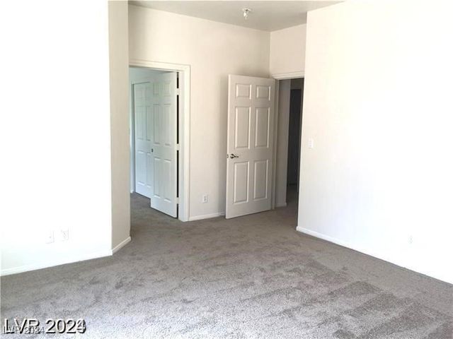 6420 INDIAN PEAK Court, North Las Vegas, NV 89084