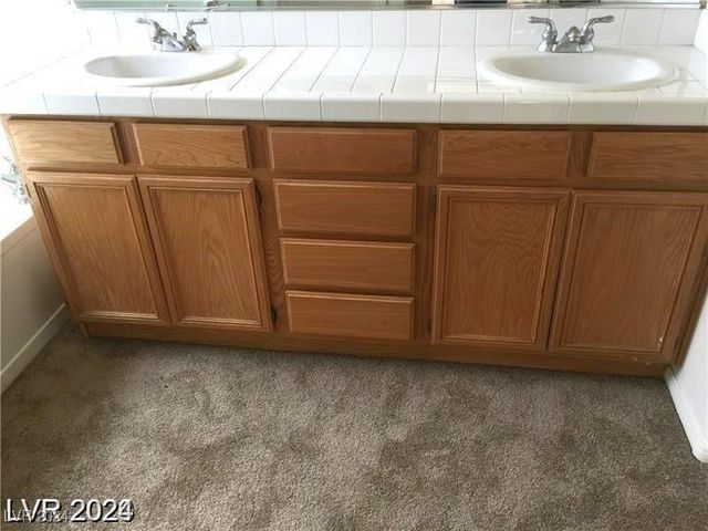 6420 INDIAN PEAK Court, North Las Vegas, NV 89084