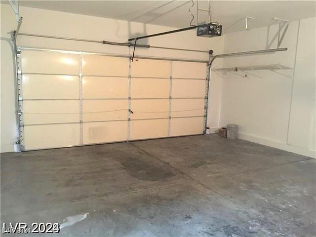 6420 INDIAN PEAK Court, North Las Vegas, NV 89084