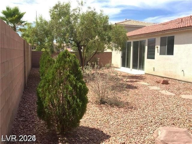 6420 INDIAN PEAK Court, North Las Vegas, NV 89084