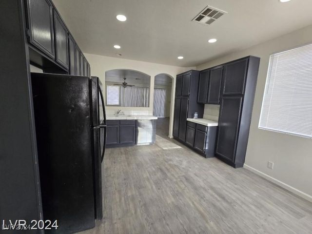 6420 INDIAN PEAK Court, North Las Vegas, NV 89084