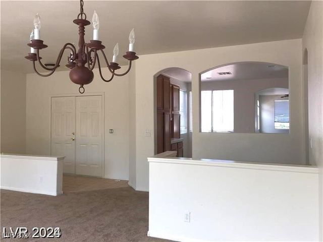 6420 INDIAN PEAK Court, North Las Vegas, NV 89084