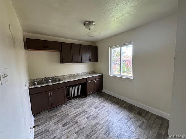 17145 Indiana Street, Detroit, MI 48221