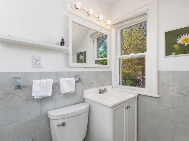 4300 14th Avenue S, Minneapolis, MN 55407