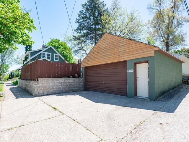 4300 14th Avenue S, Minneapolis, MN 55407