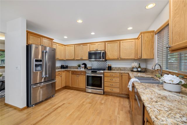 1136 Homestead Drive, Burlington, WA 98233