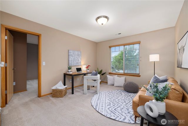 1136 Homestead Drive, Burlington, WA 98233