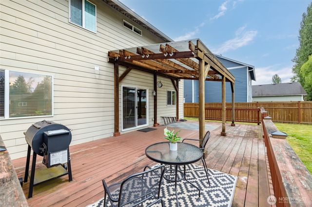 1136 Homestead Drive, Burlington, WA 98233