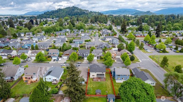 1136 Homestead Drive, Burlington, WA 98233