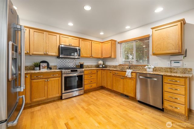 1136 Homestead Drive, Burlington, WA 98233