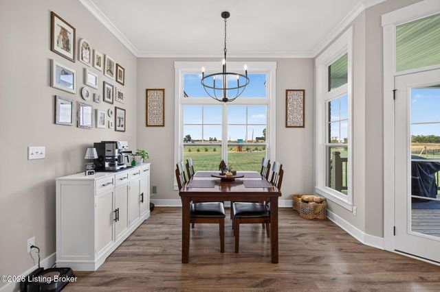 142 Dalton Dr, Fisherville, KY 40023