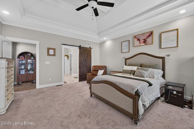 142 Dalton Dr, Fisherville, KY 40023