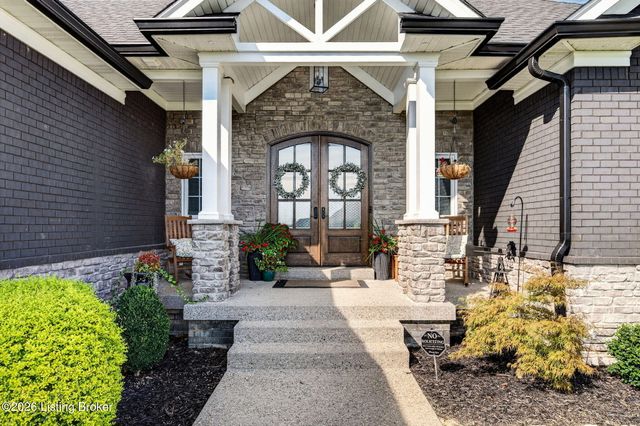 142 Dalton Dr, Fisherville, KY 40023