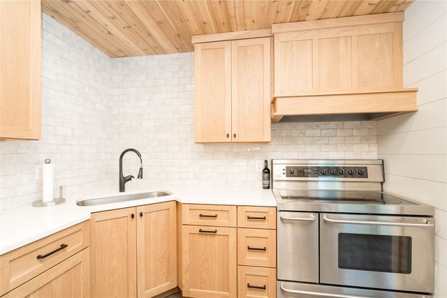 2609 30th Street, Des Moines, IA 50310