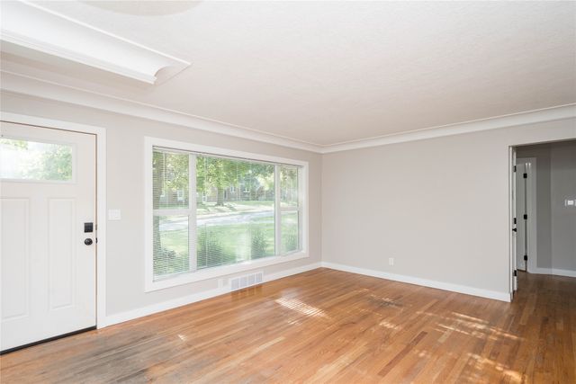 2609 30th Street, Des Moines, IA 50310