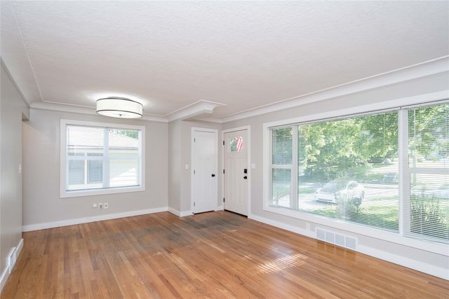 2609 30th Street, Des Moines, IA 50310