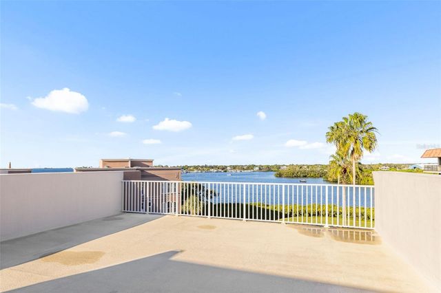 600 RESERVE LANE, Dunedin, FL 34698