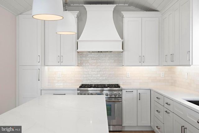 12 E MARINE LN, Long Beach Township, NJ 08008