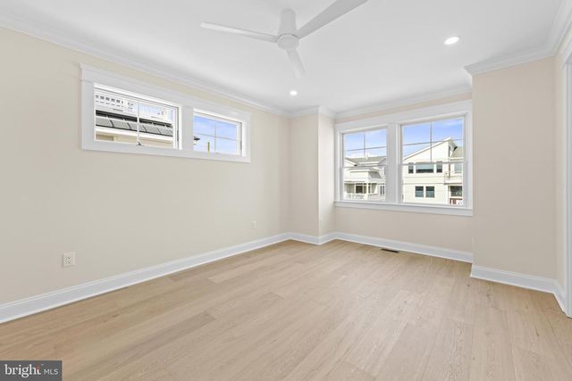 12 E MARINE LN, Long Beach Township, NJ 08008