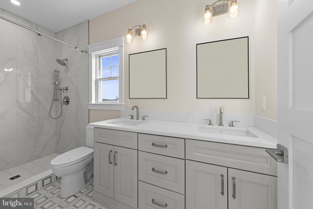 12 E MARINE LN, Long Beach Township, NJ 08008