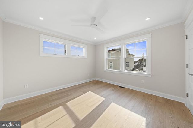 12 E MARINE LN, Long Beach Township, NJ 08008