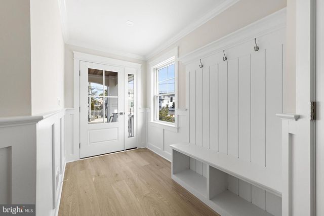 12 E MARINE LN, Long Beach Township, NJ 08008