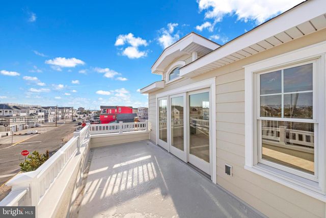 12 E MARINE LN, Long Beach Township, NJ 08008