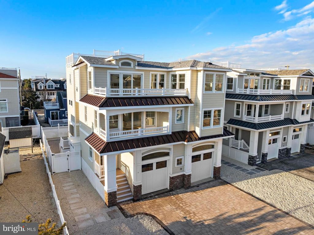 12 E MARINE LN, Long Beach Township, NJ 08008