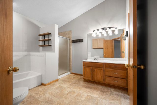 960 Wildflower Court, Eagan, MN 55123