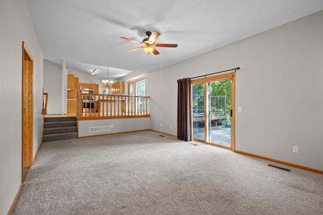 960 Wildflower Court, Eagan, MN 55123
