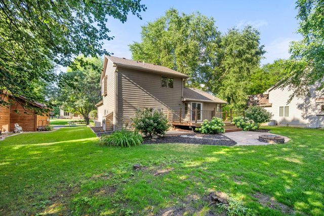 960 Wildflower Court, Eagan, MN 55123