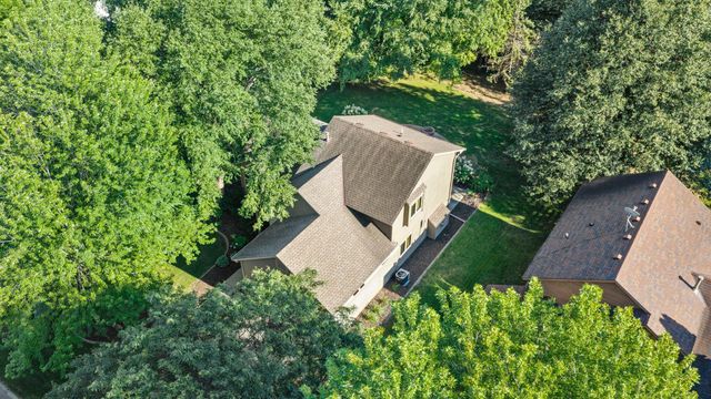 960 Wildflower Court, Eagan, MN 55123