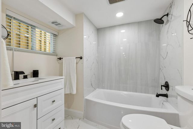 415 E MASON AVE, Alexandria, VA 22301