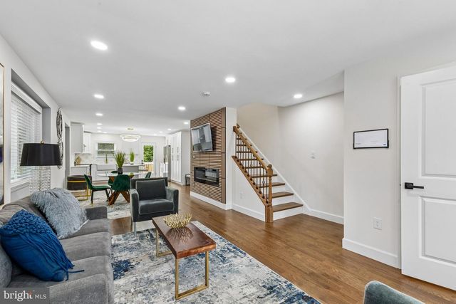 415 E MASON AVE, Alexandria, VA 22301