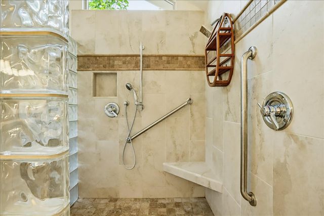 11775 Lake Wildwood Dr, Penn Valley, CA 95946