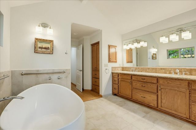 11775 Lake Wildwood Dr, Penn Valley, CA 95946