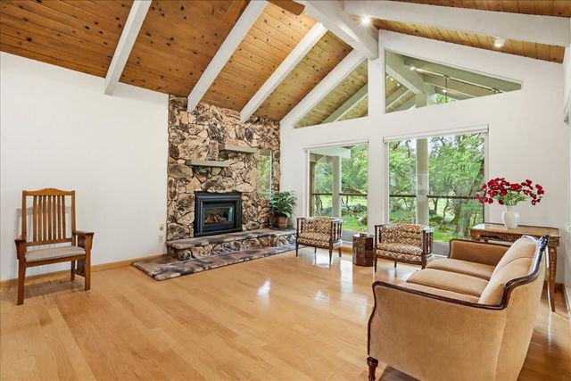 11775 Lake Wildwood Dr, Penn Valley, CA 95946