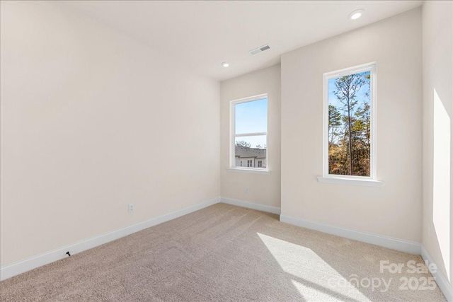 824 Flintside Lane, Charlotte, NC 28217