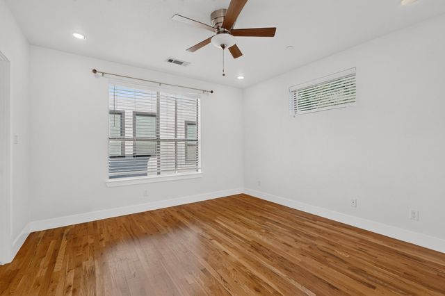 4950 Cedar Springs Road 301, Dallas, TX 75235