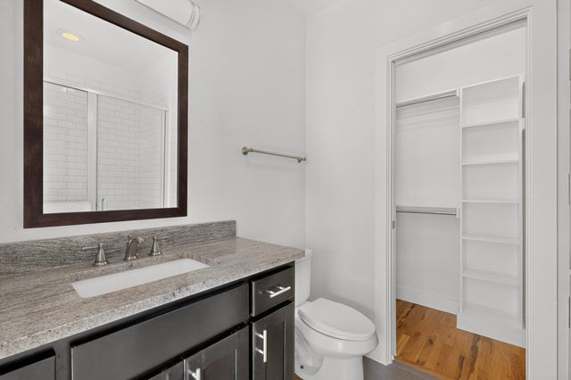 4950 Cedar Springs Road 301, Dallas, TX 75235