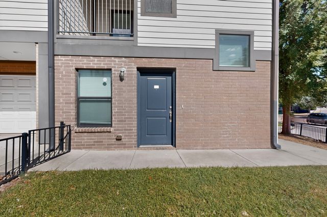 4950 Cedar Springs Road 301, Dallas, TX 75235